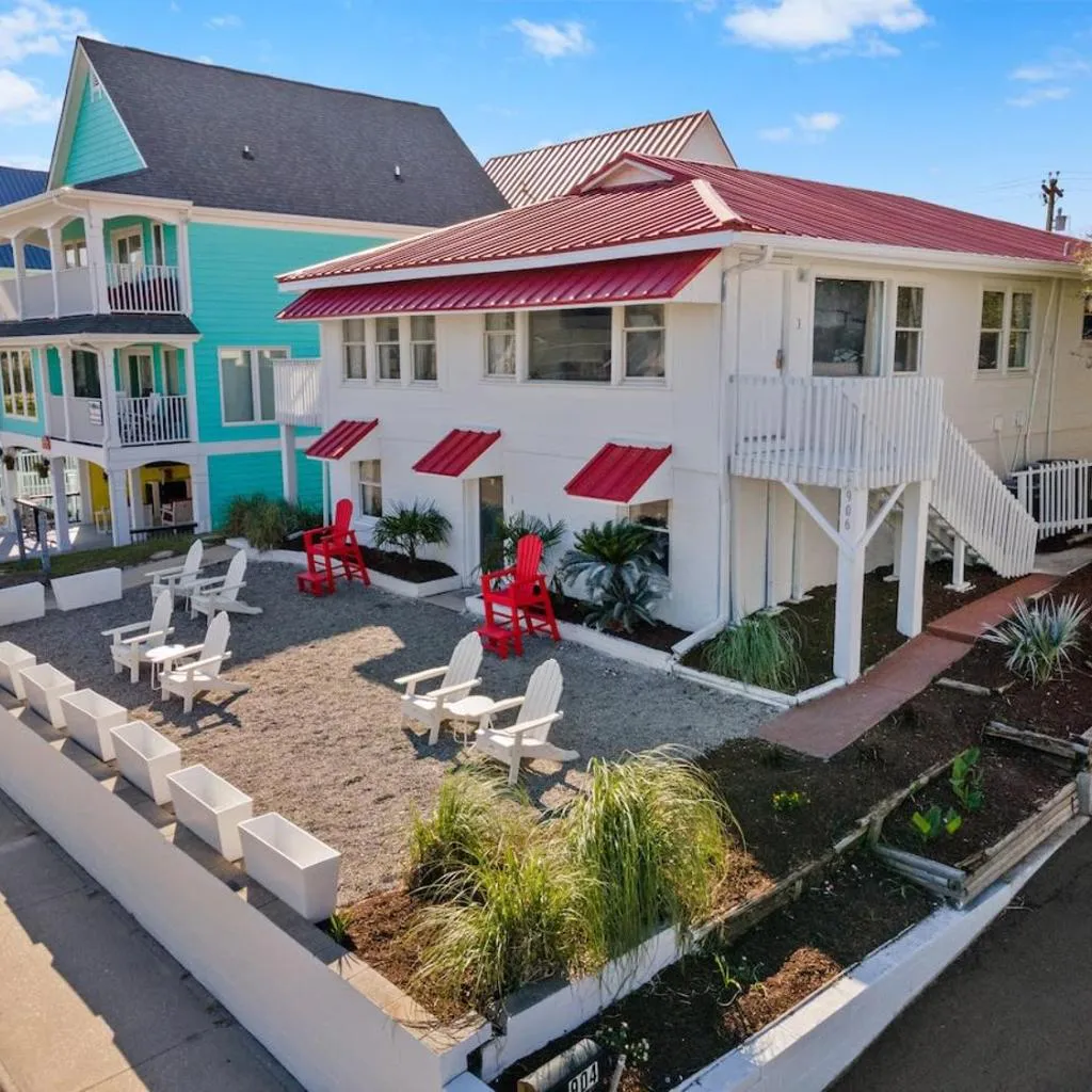 Photograph of Pet Friendly Steps to the Beach Seahorse Ranch 3