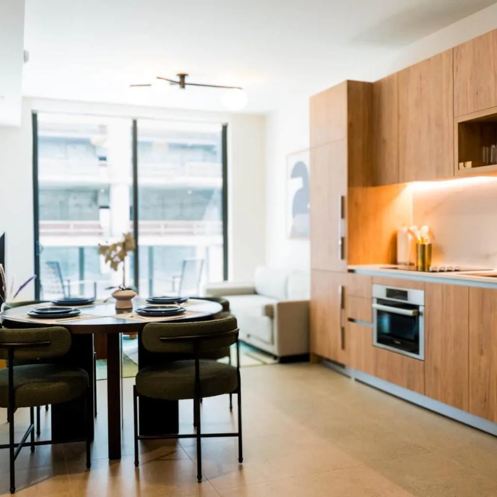 Photograph of 30th Floor Apartment in Downtown - CP Collection