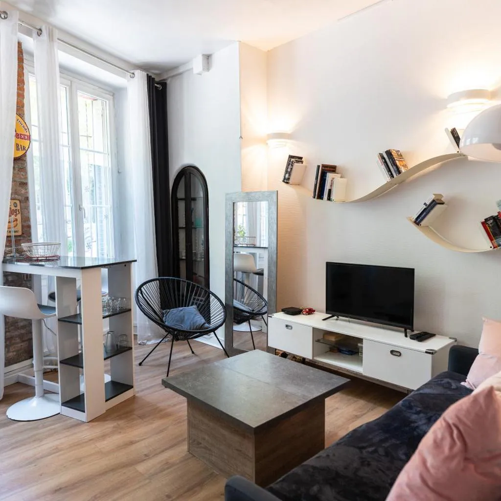 Photograph of AppartementT1 -Palais de Justice