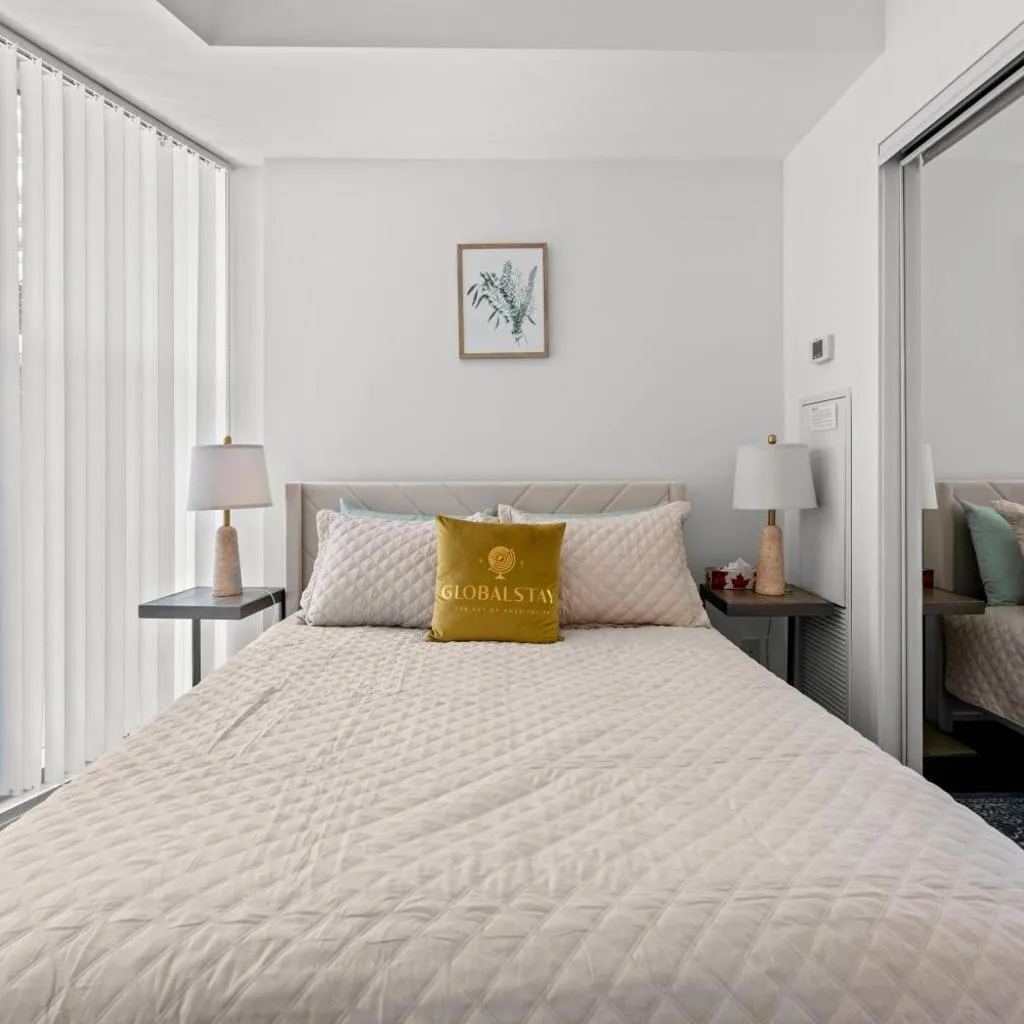 Photograph of Classy 1 Bedroom Condo in Downtown Toronto