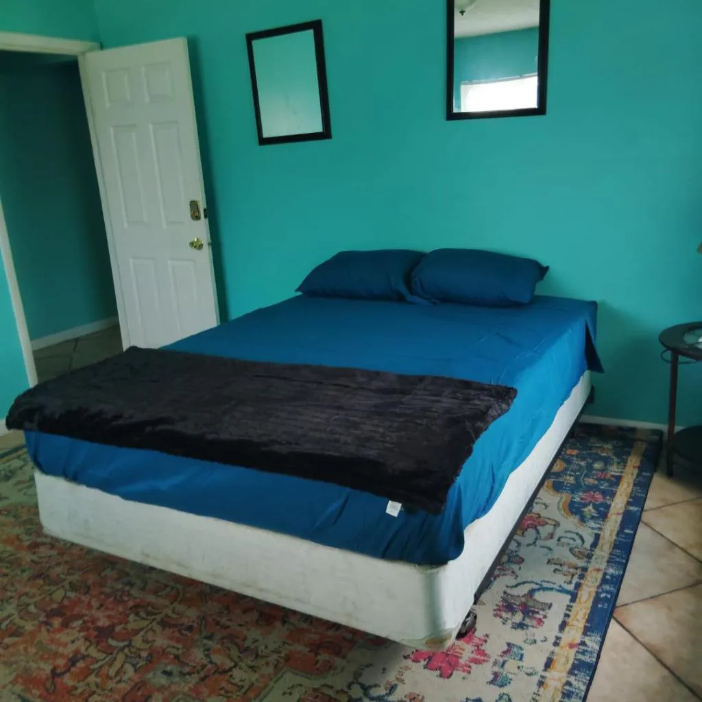 Photograph of GpL 5544 Cozy Getaway with Bright Colors & Full Kitchen