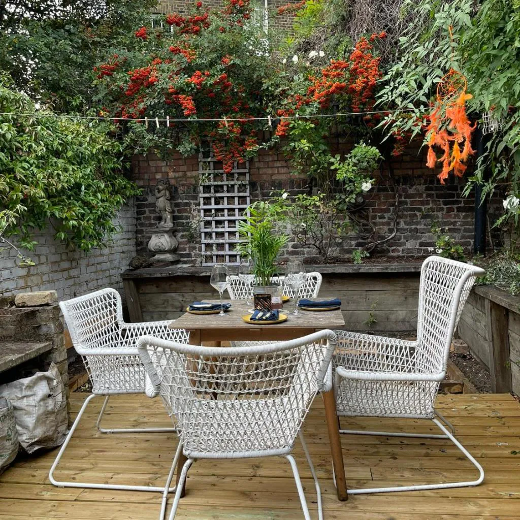 Photograph of Comfy child/dog friendly garden flat heart Camden