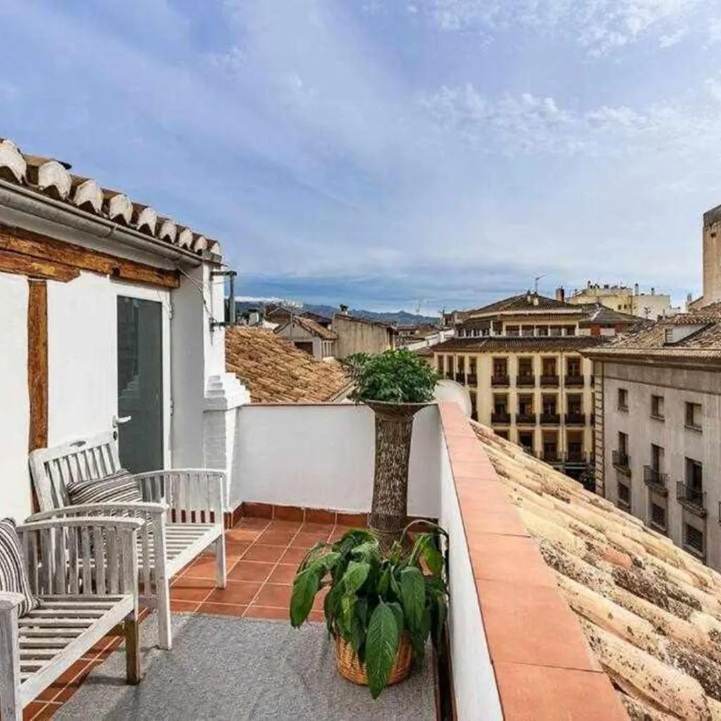 Photograph of Alojamientos con Encanto Granada 3000