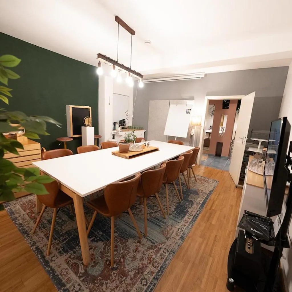 Photograph of Atelier LEONHARDSZIMMER - Tolle Location in Stuttgarter Innenstadt
