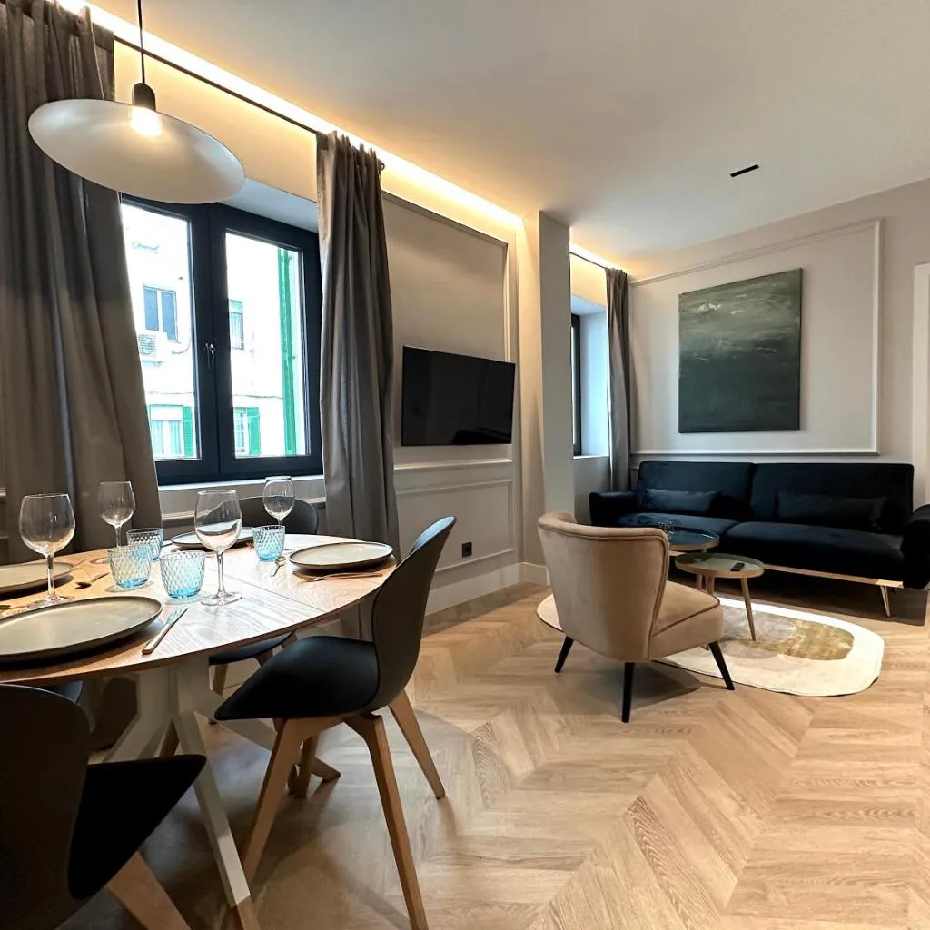 Photograph of STAYMADRID - Bernabéu Luxe Apartment Ideal para disfrutar de Madrid, partidos de fútbol y negocios