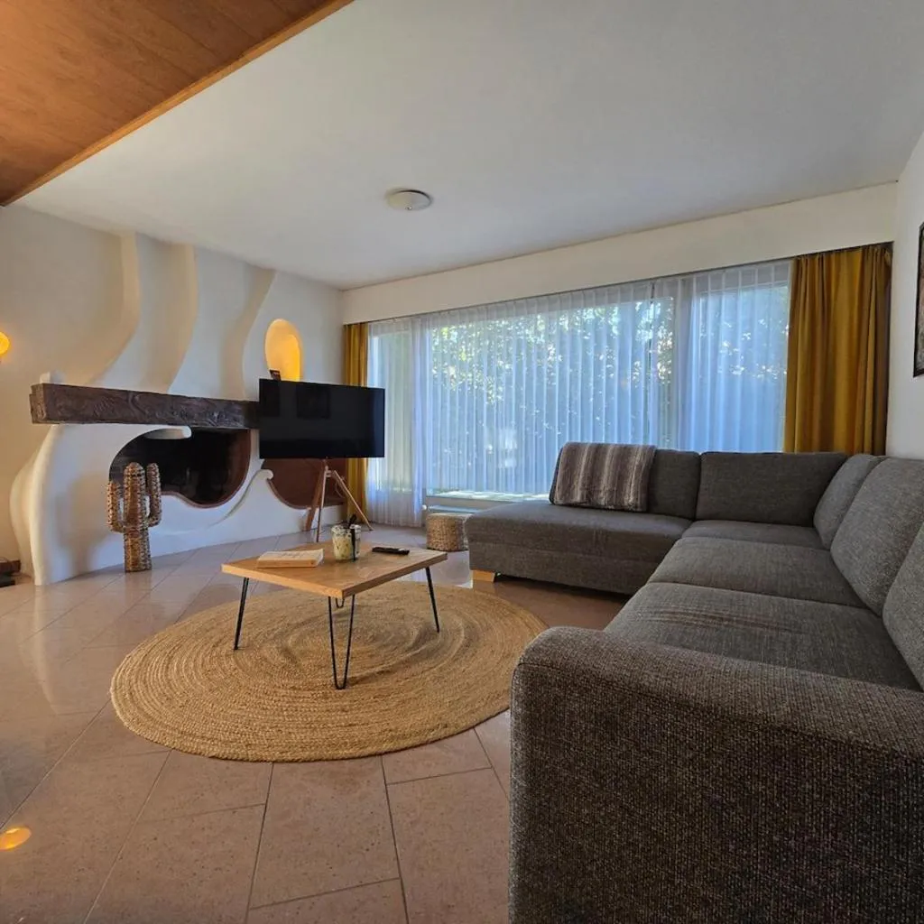 Photograph of Peaceful family villa close to Geneva city center