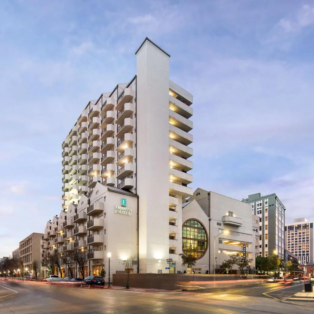 Photograph of Embassy Suites by Hilton New Orleans Convention Center