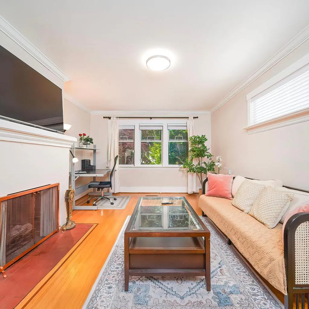 Photograph of Spacious 3 Bedroom Near UBC with Free Parking