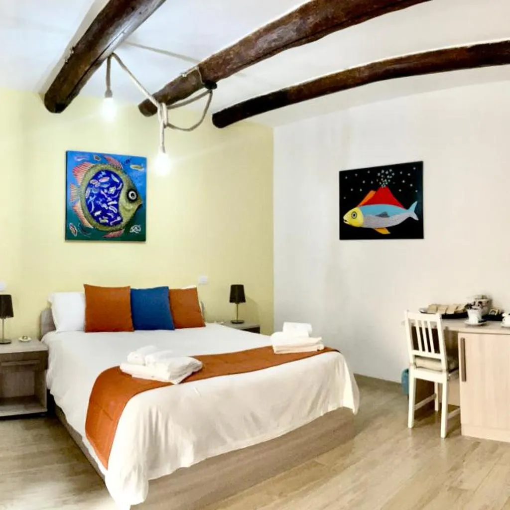 Photograph of 'A Room de' Scugnizzi