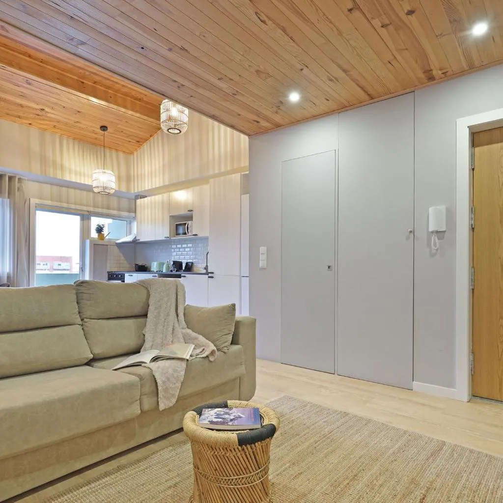 Photograph of ON Apartments - Family - Free Parking & Pet Friendly