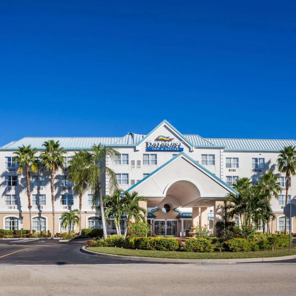 Photograph of Baymont Inn & Suites by Wyndham Fort Myers I-75