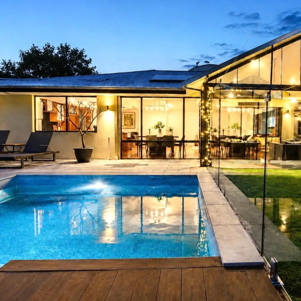 Photograph of Zig Zag Retreat - Hilltop Home With Stunning Views