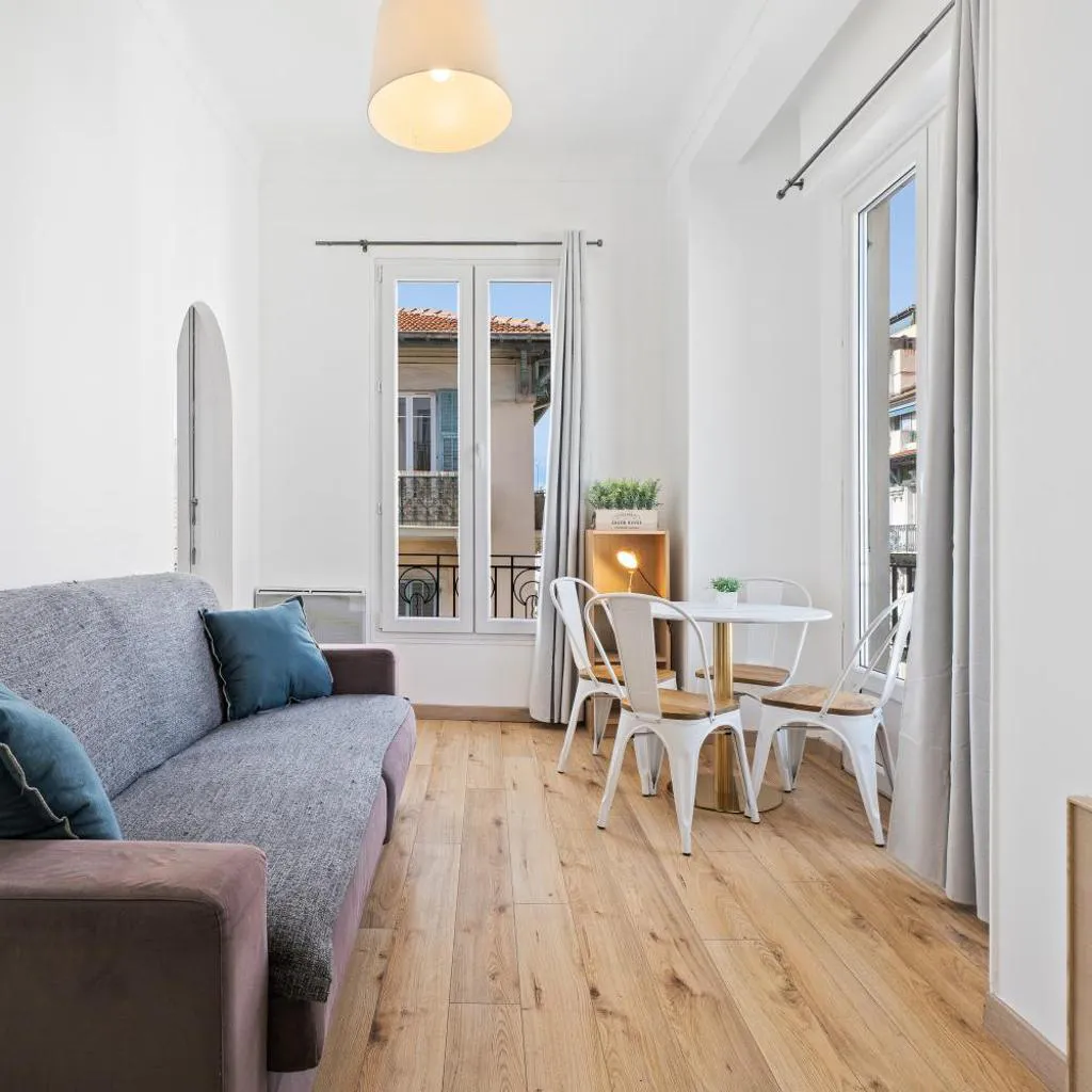 Photograph of Nice Renting - NOTRE DAME - Cosy Loft Perfect View on the roofs