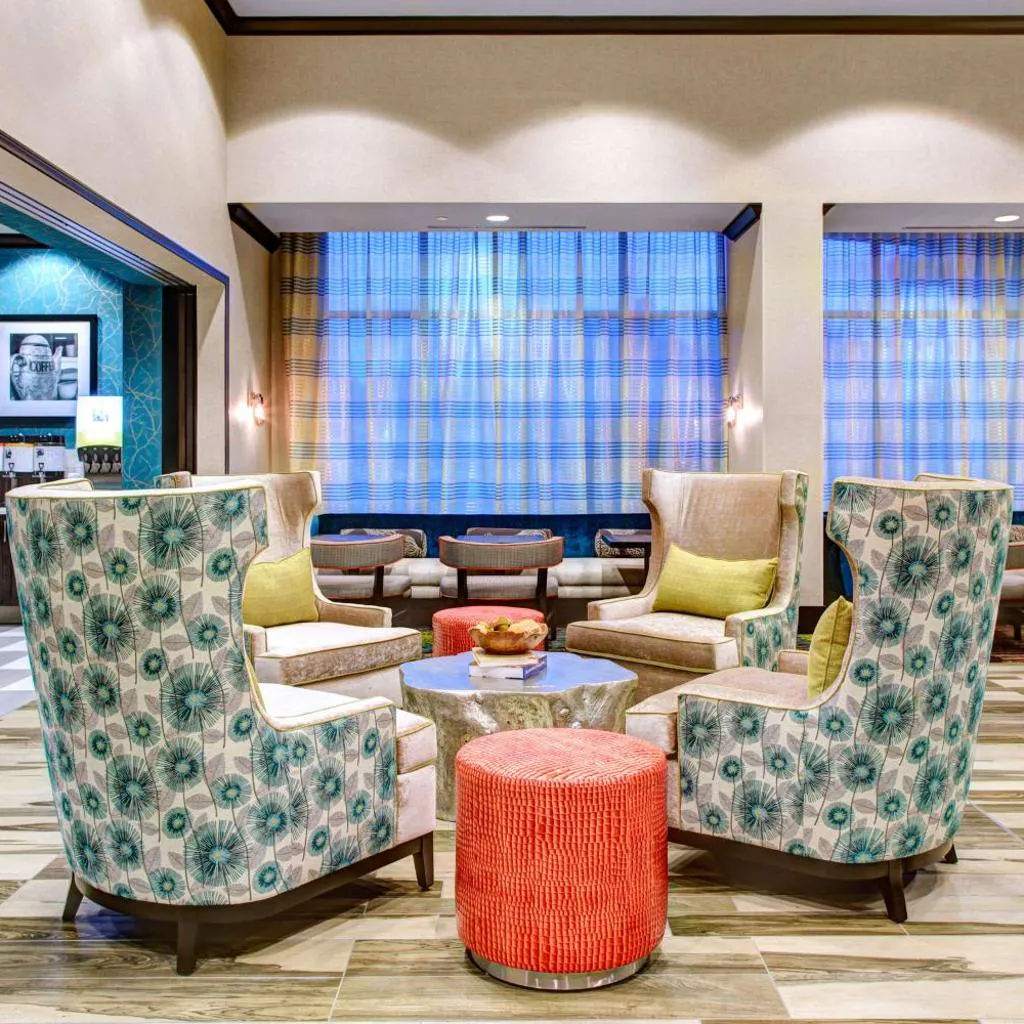 Photograph of Hampton Inn & Suites by Hilton Atlanta Perimeter Dunwoody