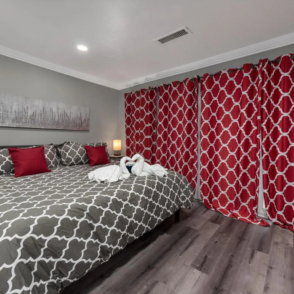 Photograph of Urban Retreat 1BR with Free Park