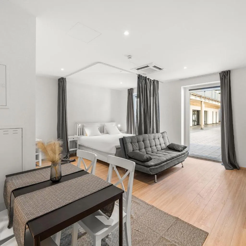Photograph of VibeStudio B4 - Central Vienna 1090 - 50m2 - Self Check-In - AC