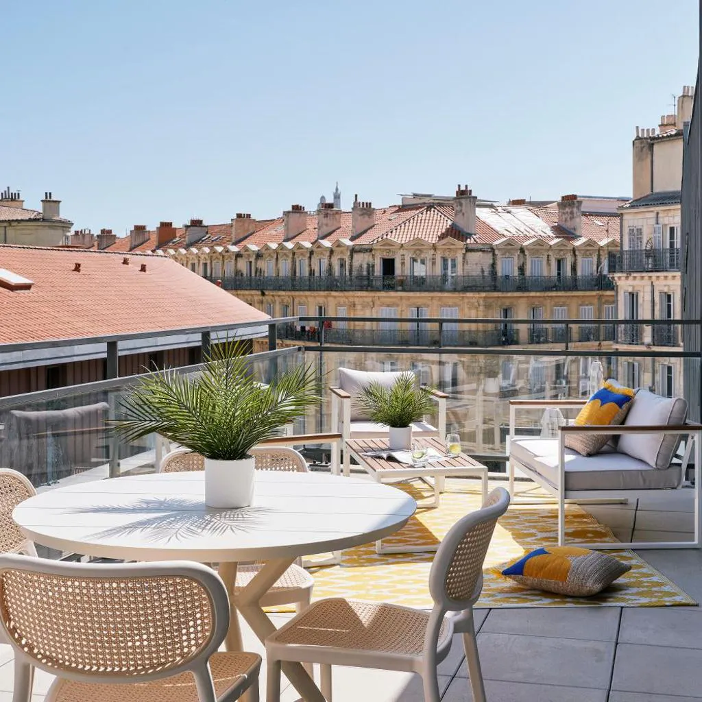 Photograph of Hôtel Ligo by HappyCulture
