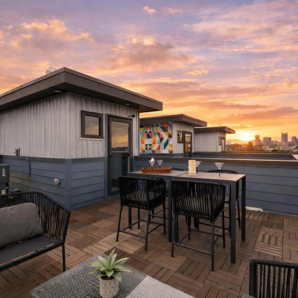 Photograph of Modern 3-Story Townhome w Rooftop & City Views