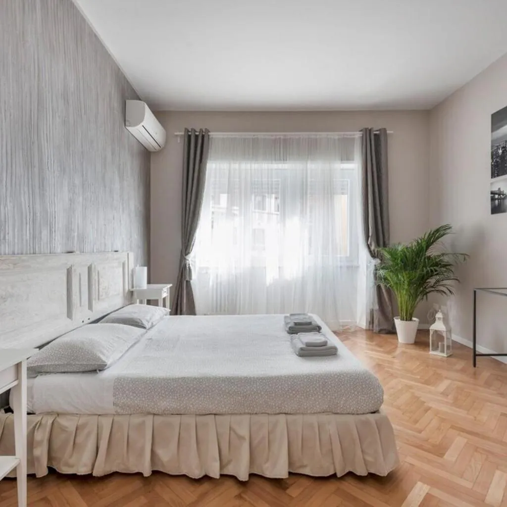 Photograph of Regina Luxury Flat
