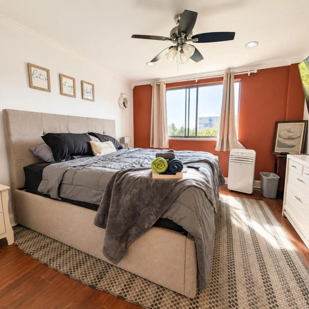 Photograph of Lovely 2BR Condo WFH Heart of Downtown Pool Access