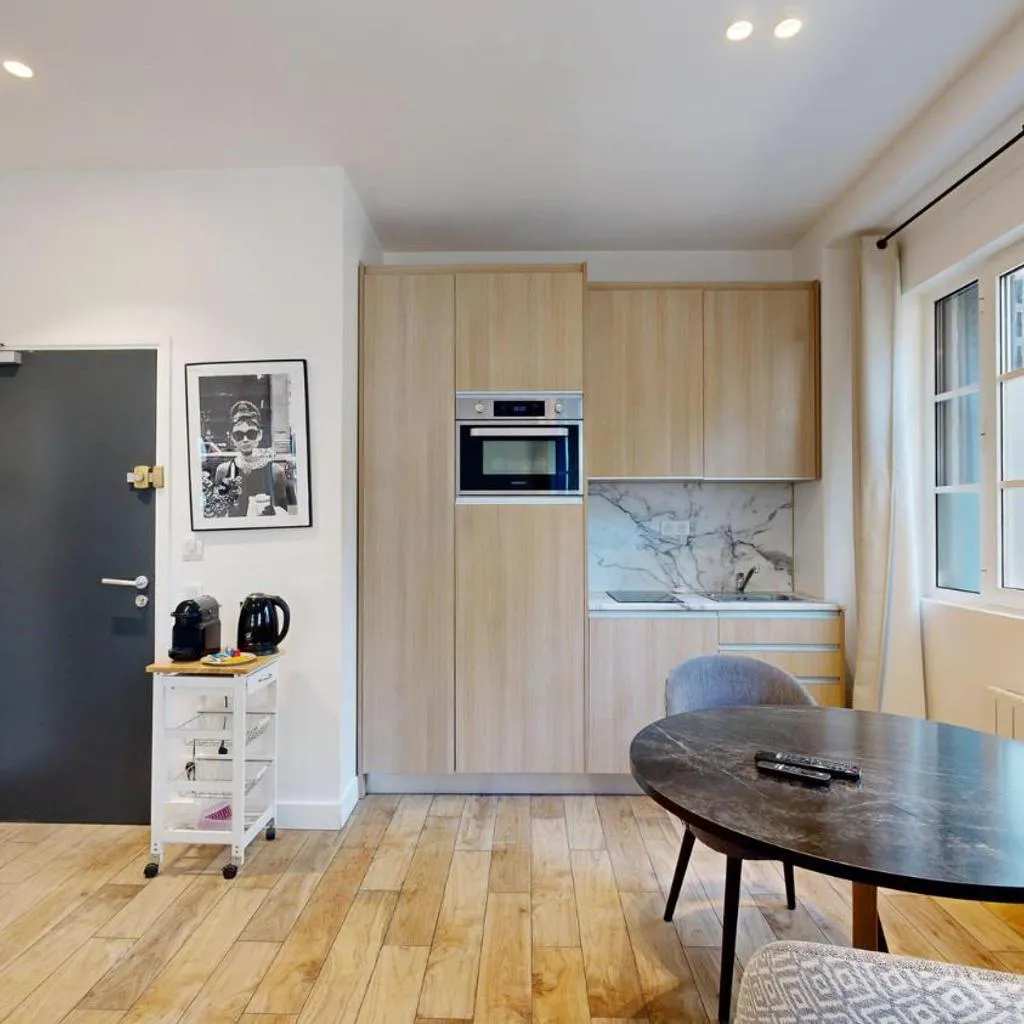 Photograph of 151 Suite Jean Yves - Superbe Studio à Paris