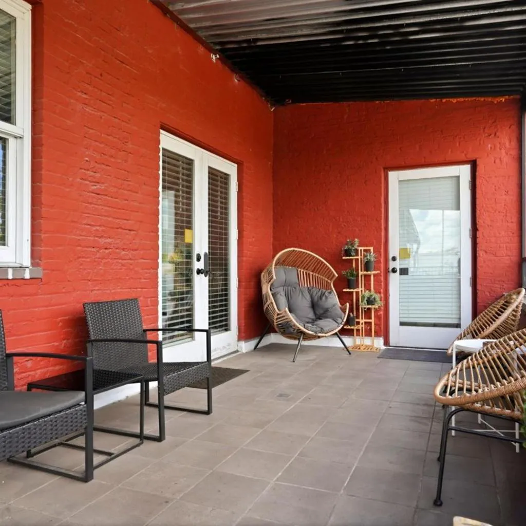 Photograph of Casa Ybor Apartments on 7th Ave