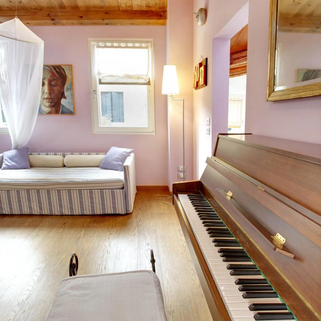 Photograph of Fenix Otello Apartments