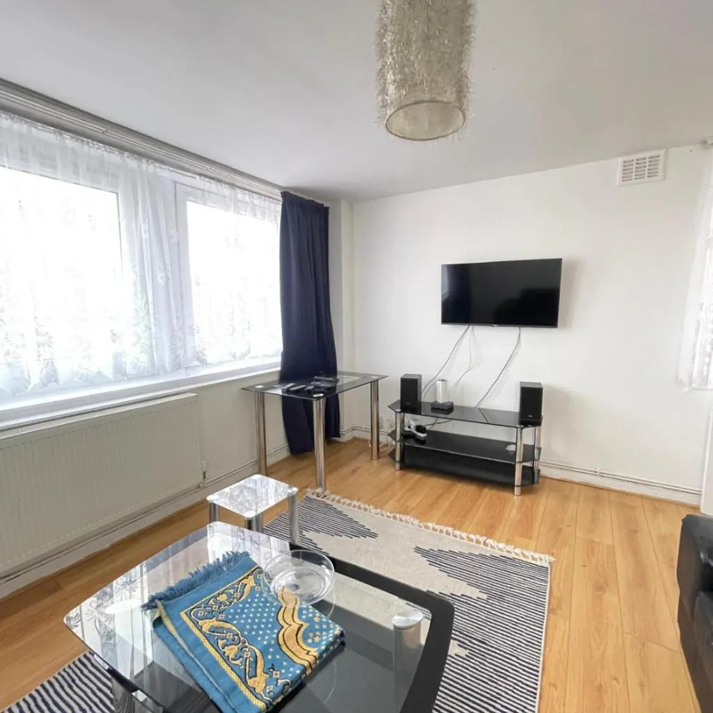 Photograph of 2 bedroom flat Parson House W2