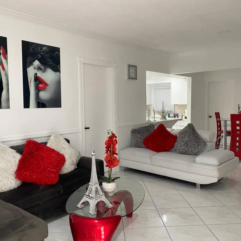 Photograph of Beautiful House 7 min from Miami Airport w FREE parking