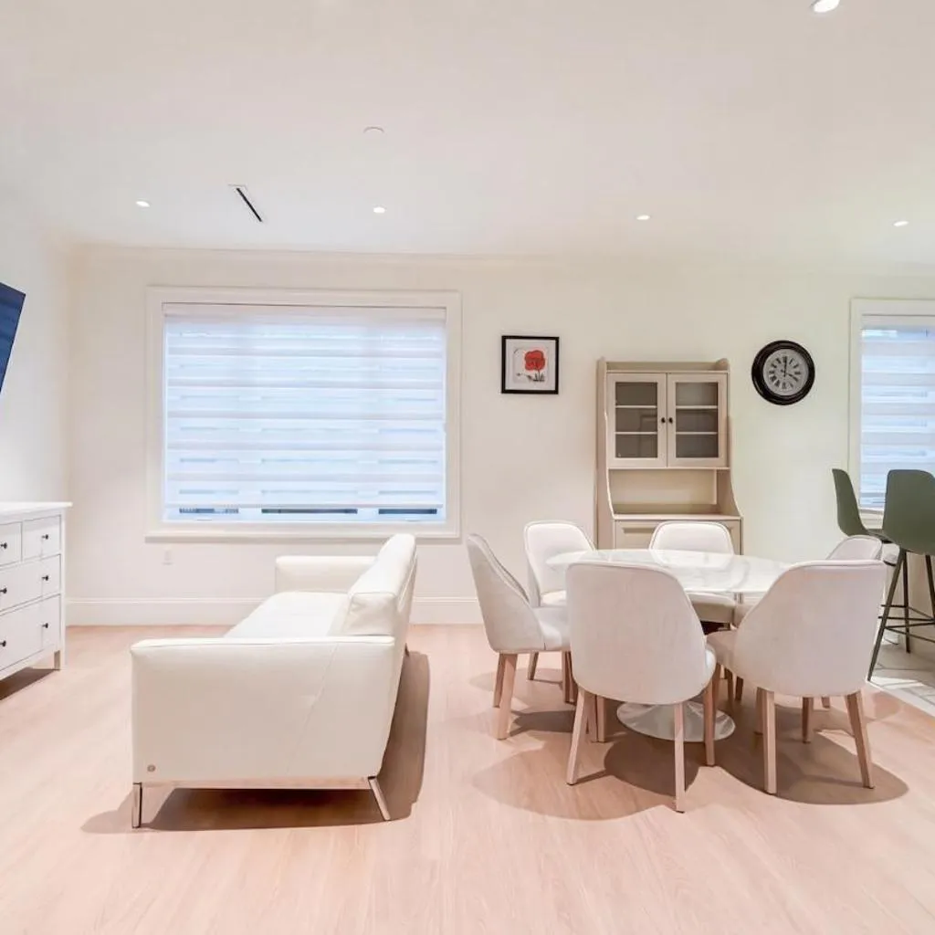 Photograph of Bright new 5BR Kerrisdale House