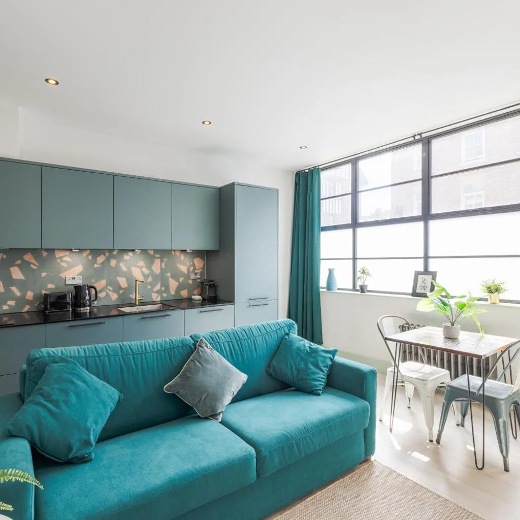 Photograph of Cute 1-Bedroom Ground Apartment in Stoke Newington