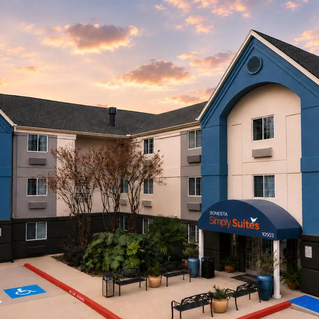Photograph of Sonesta Simply Suites Houston CityCentre I-10 West