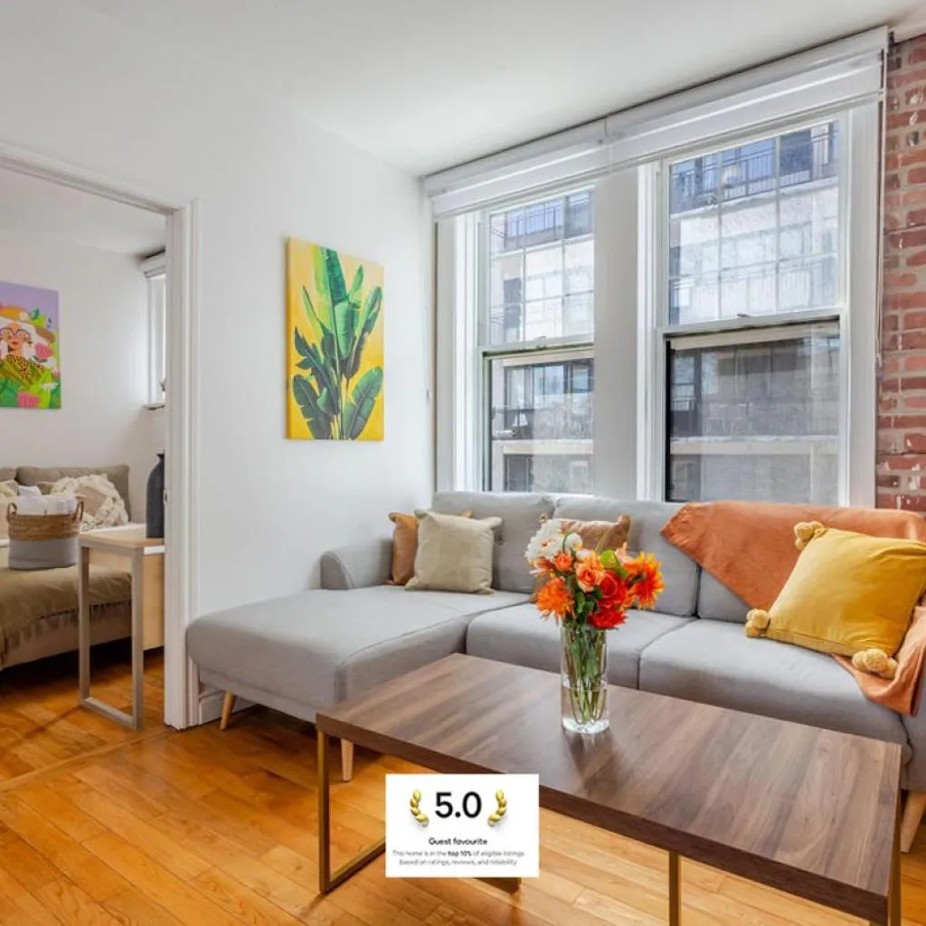 Photograph of Prime location Lovely 3BR downtown MTL