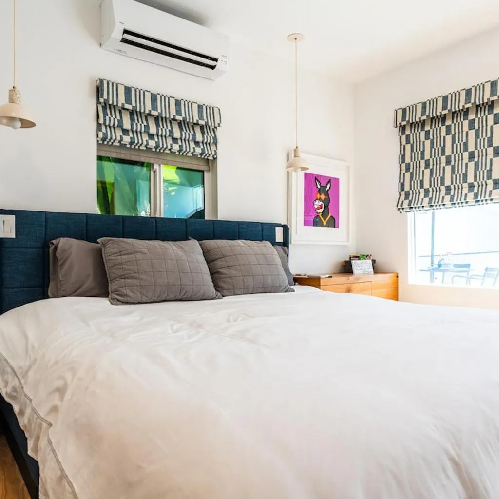 Photograph of Simple La Jolla Epic bungalow # 3