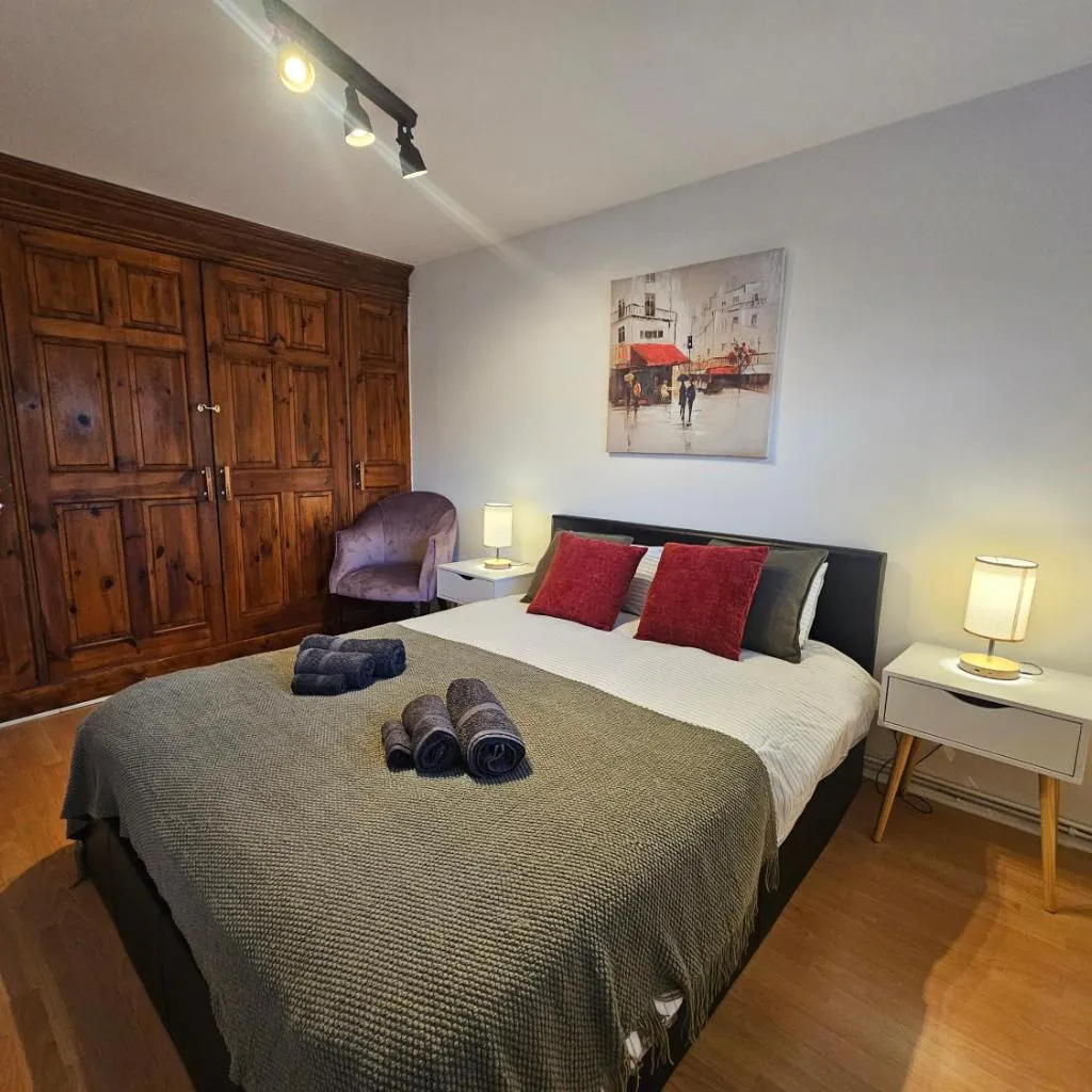 Photograph of Beautiful Battersea Apartment, Free Parking, Near Chelsea