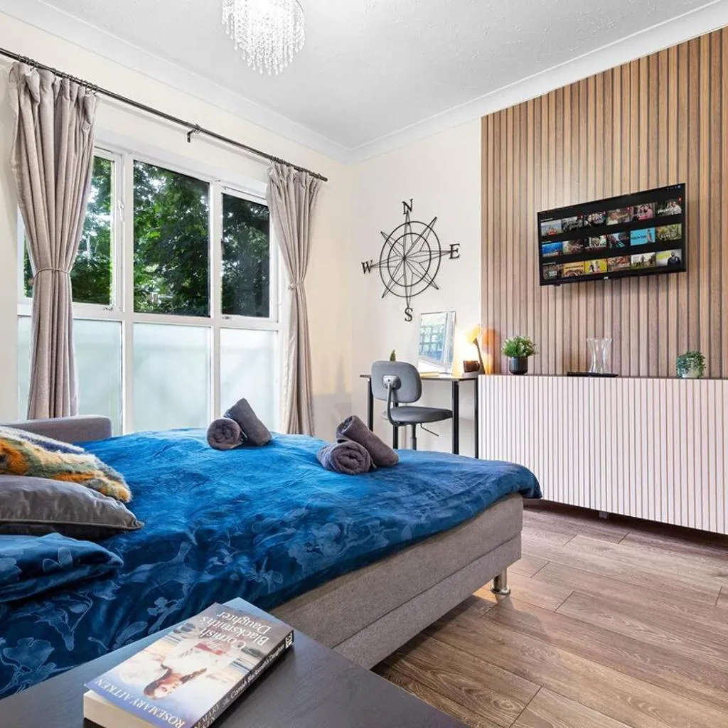 Photograph of Bright modern Flat near tower bridge