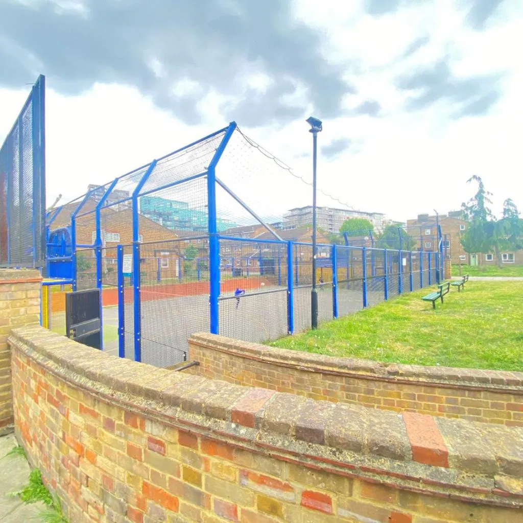 Photograph of Luxurious 5 Bedroom Home in Prime London Location