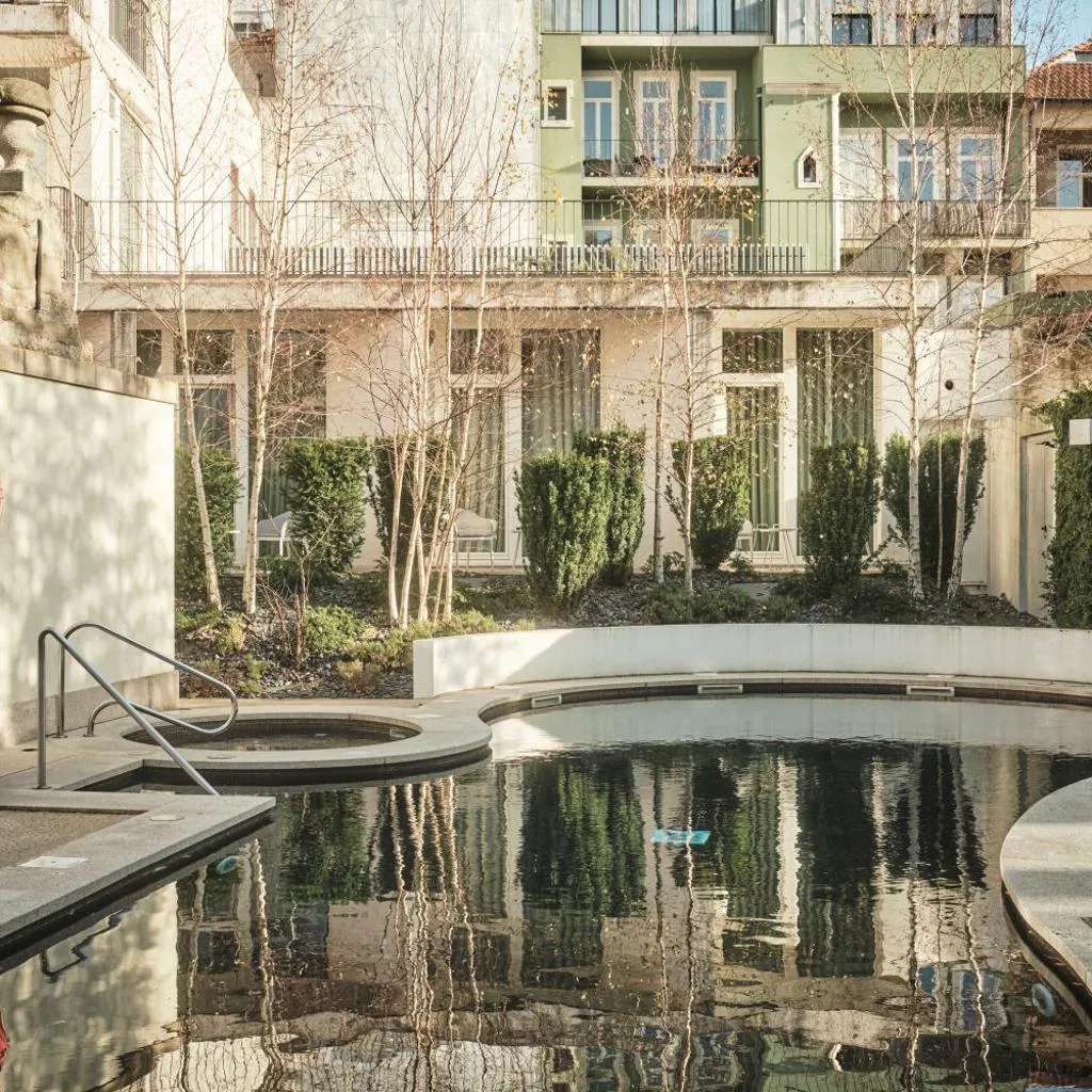 Photograph of Catalonia Porto