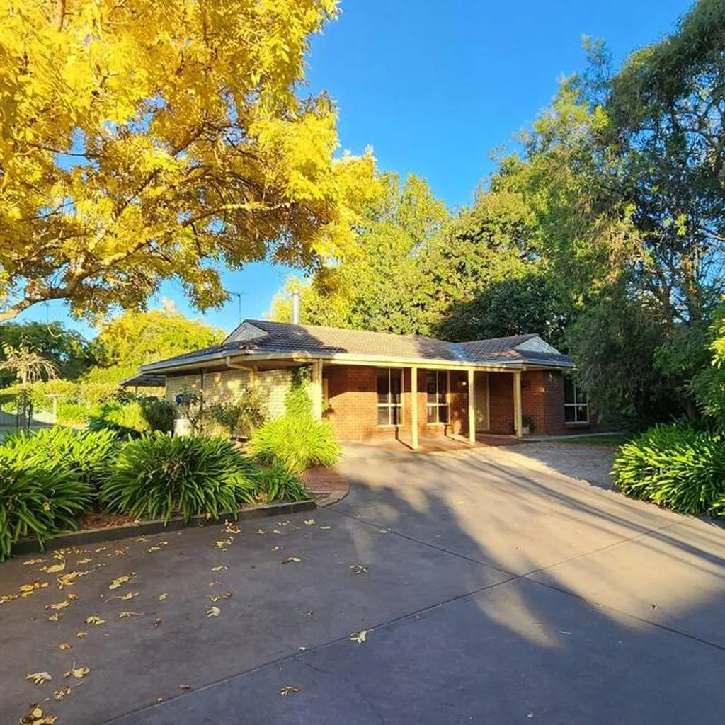 Photograph of Hahndorf Home, walk to main st, sleeps 8