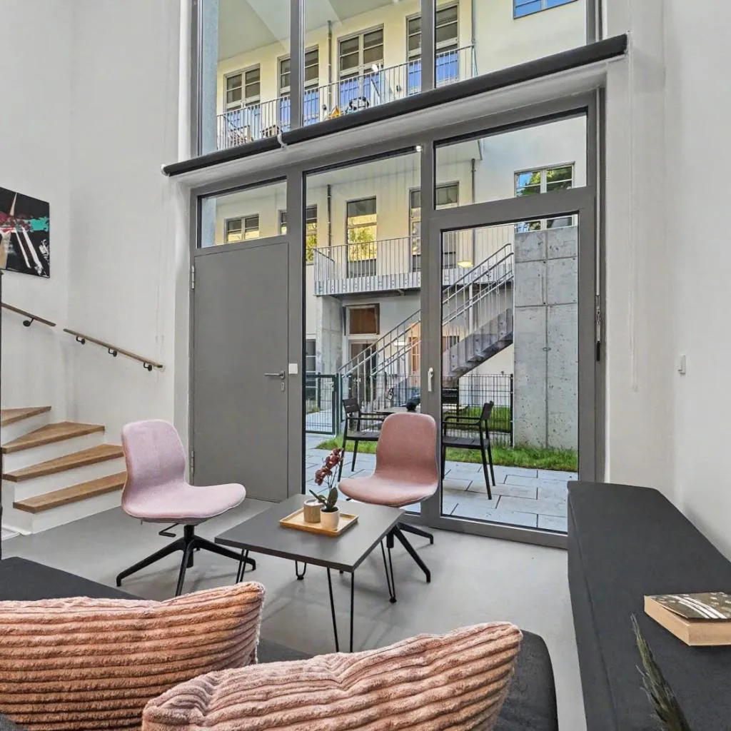 Photograph of Bauhaus Maisonette - Garten & Terrasse