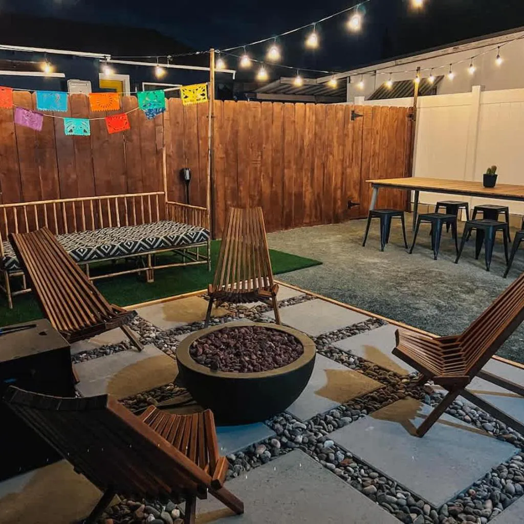 Photograph of * Bueno Bueno Casita * / 7 min to Downtown / 4 Bdr