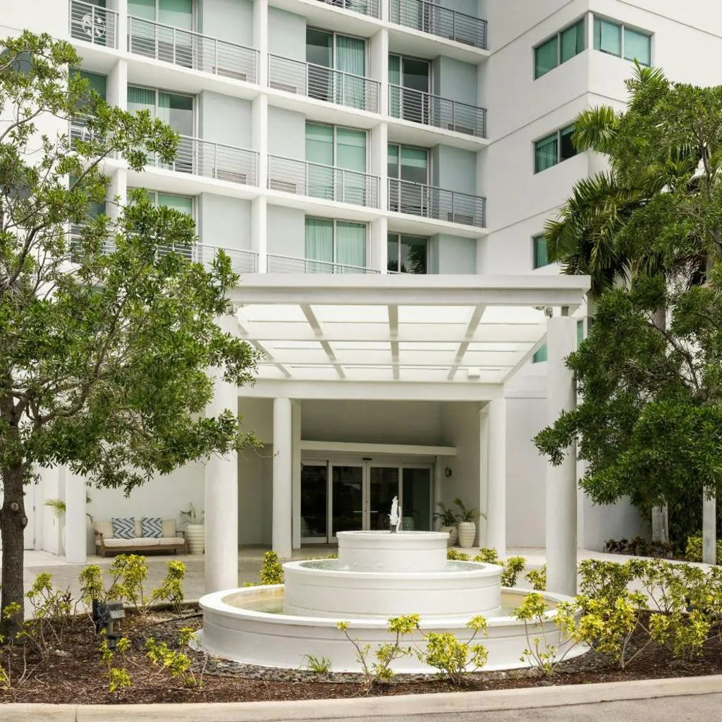 Photograph of Maritime Hotel Fort Lauderdale Airport & Cruiseport