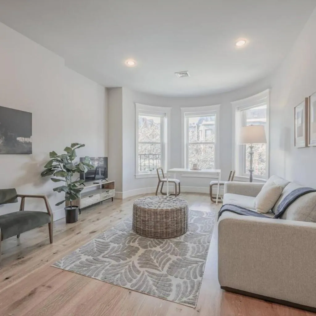 Photograph of Spacious 1bed 1bath in Back Bay