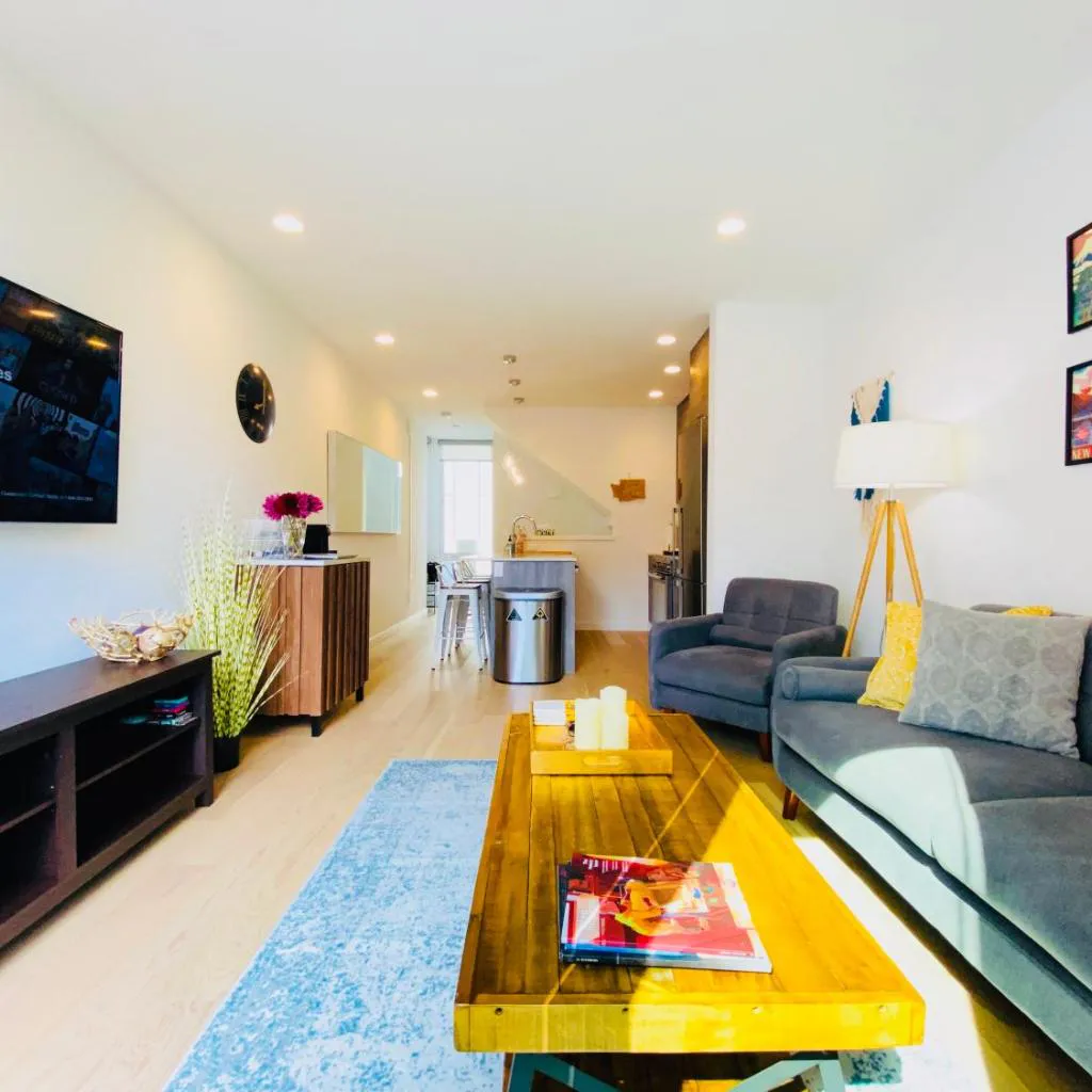 Photograph of Modern Ballard Townhouse - 92 Walkscore & Rooftop!