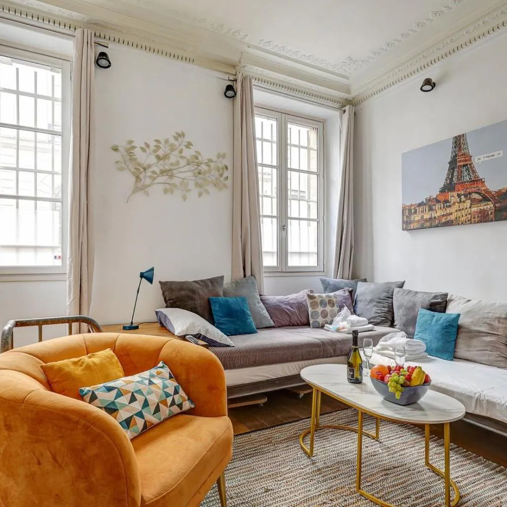 Photograph of Bluestay 221 - Appartement au centre de Paris