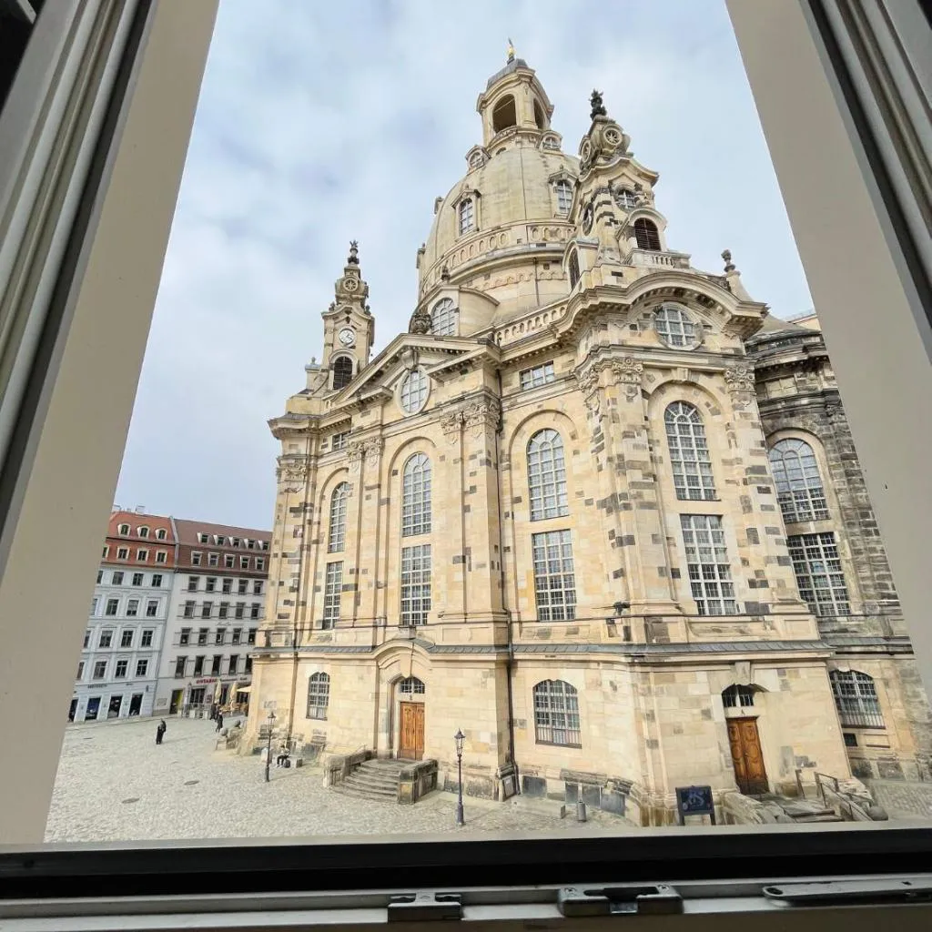 Photograph of Modernes Apartment mit Blick zur Frauenkirche