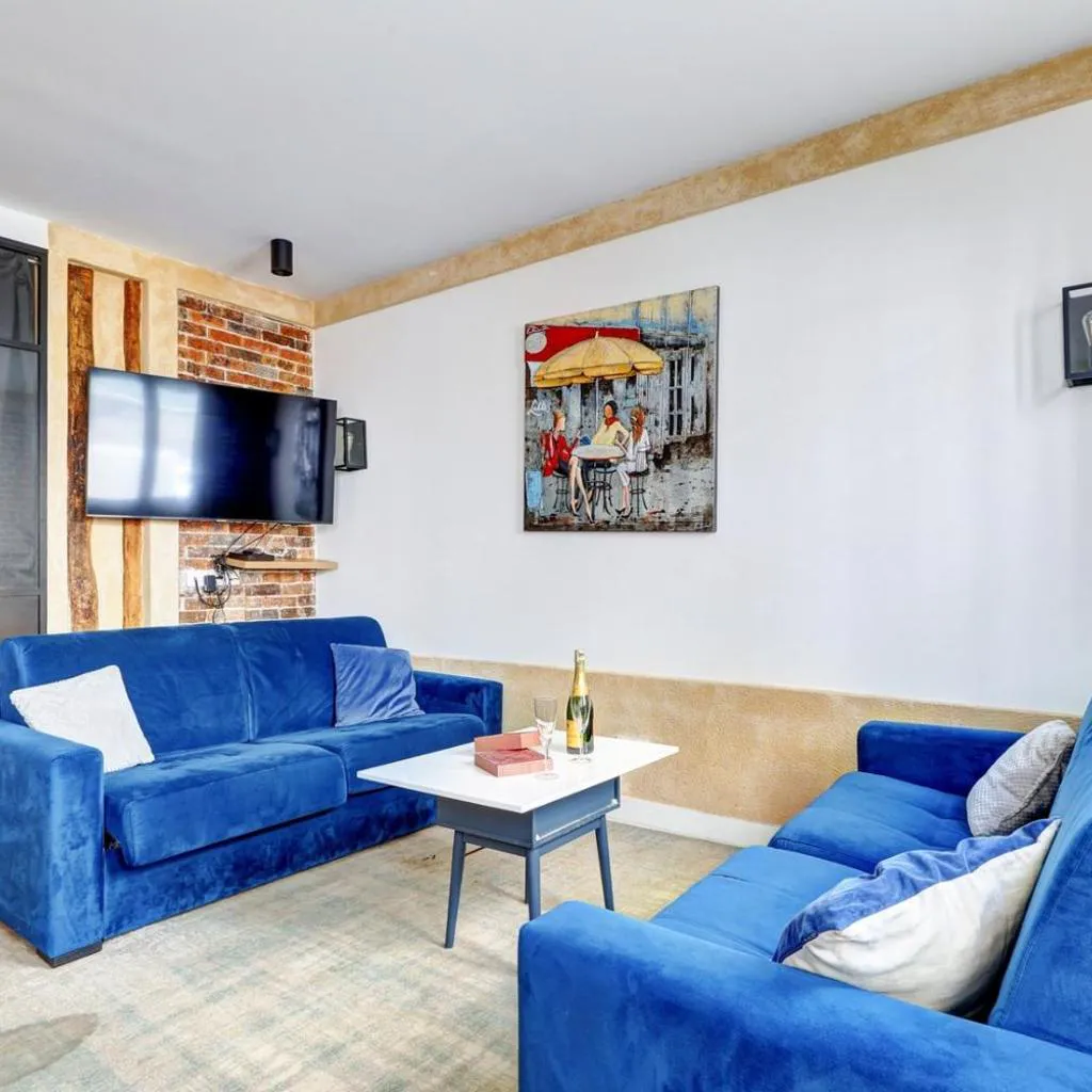 Photograph of 245 Suite Mercedes - Superb apartment in Paris