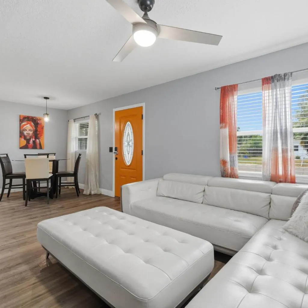 Photograph of 3brdrm home near Downtown Orlando and Winterpark