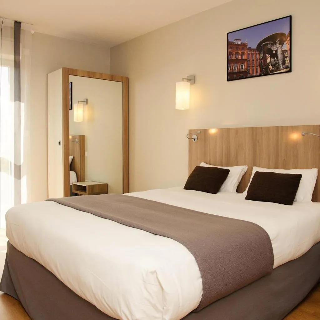 Photograph of Lagrange Aparthotel Toulouse Saint-Michel