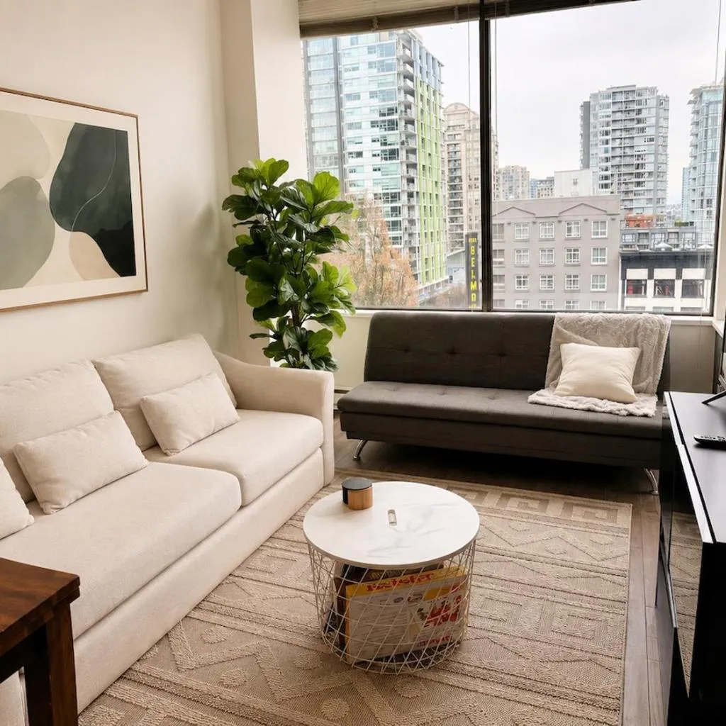 Photograph of Downtown Vancouver I Free Parking & free bikes I Sleeps 4
